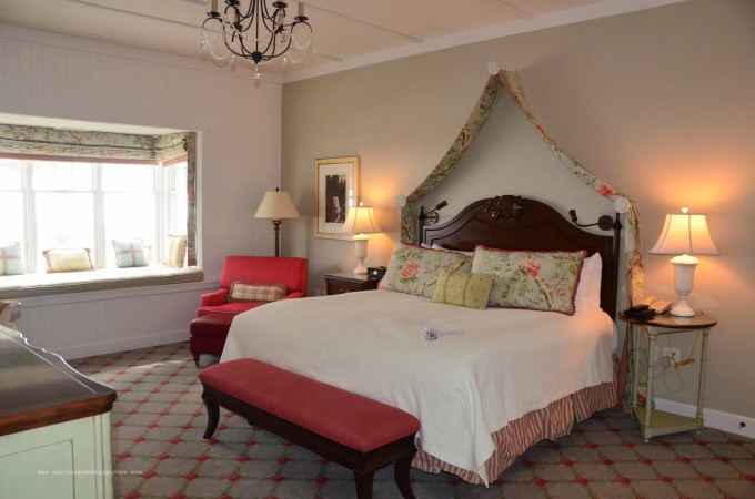bedroom The Broadmoor Cottage